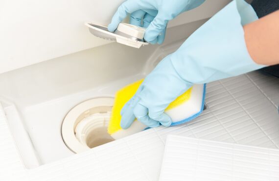 諦めかけている水回りの汚れを素早く的確に除去いたします | 四日市でハウスクリーニングなら住人十彩